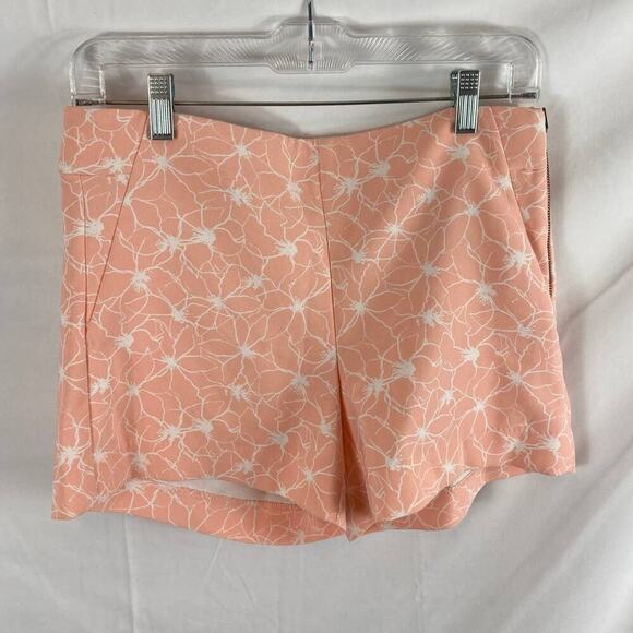 Banana Republic Peach Floral Shorts 2 - Picture 1 of 3